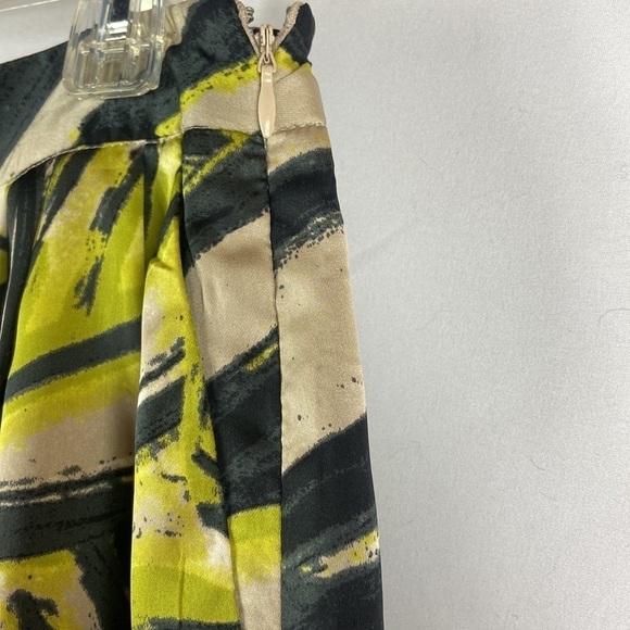 212 Collection Fully Lined Green Leaf Print Pencil Skirt with Side Zip - Picture 3 of 6